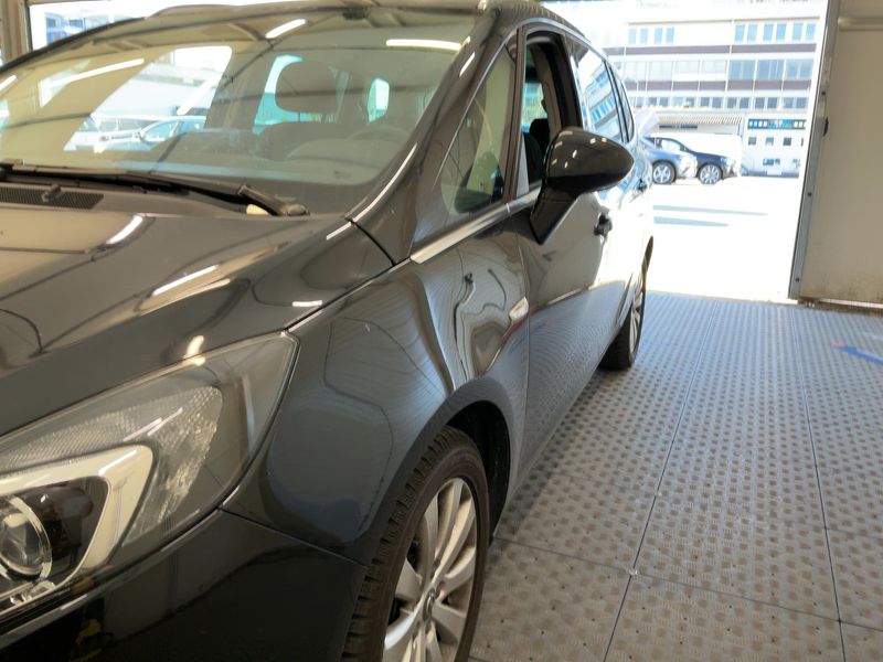 Opel Zafira Tourer 1.4 Turbo Innovation — zdjęcie 2