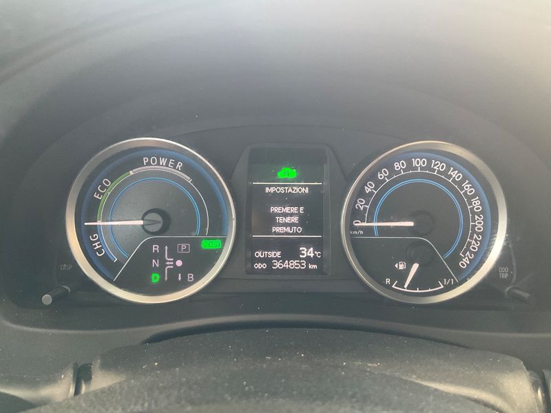 Toyota Auris Touring Sports 1.8 Hybrid Lounge — zdjęcie 13