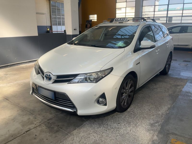 Toyota Auris Touring Sports 1.8 Hybrid Lounge