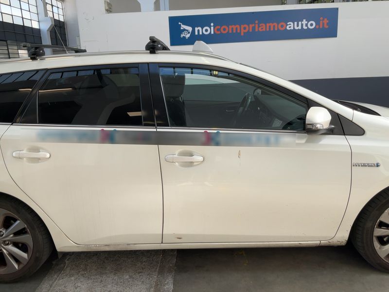 Toyota Auris Touring Sports 1.8 Hybrid Lounge — zdjęcie 7