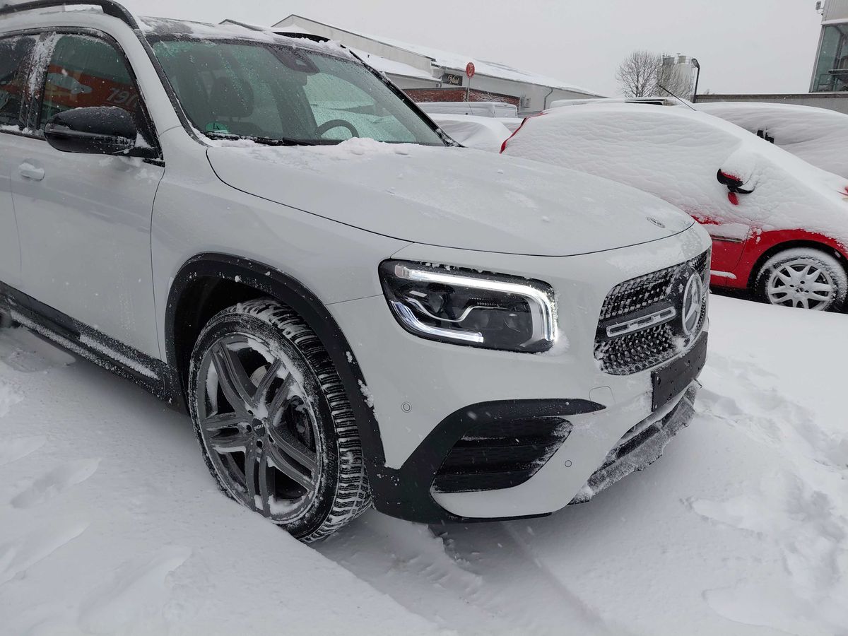 Mercedes-Benz GLB-Klasse 2022 — photo 7