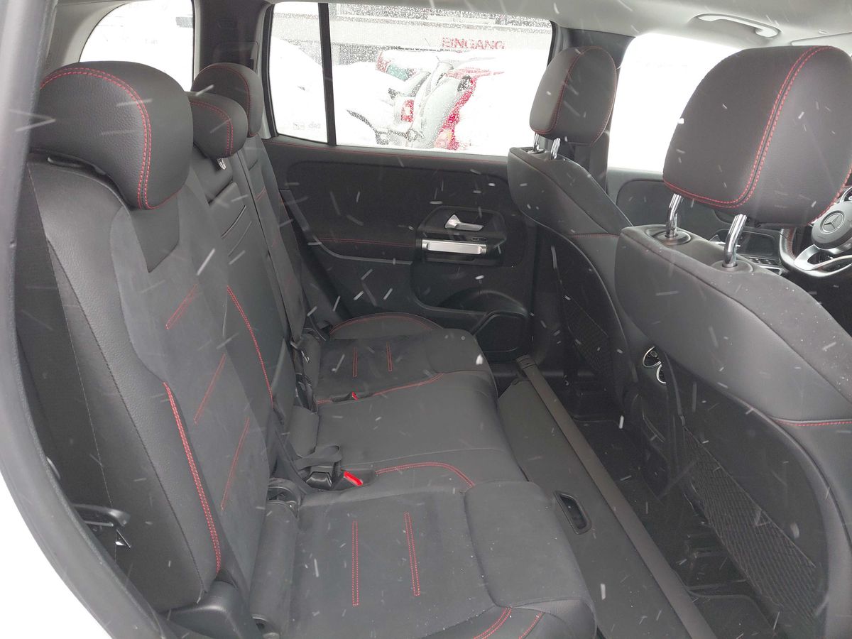 Mercedes-Benz GLB-Klasse 2022 — photo 15
