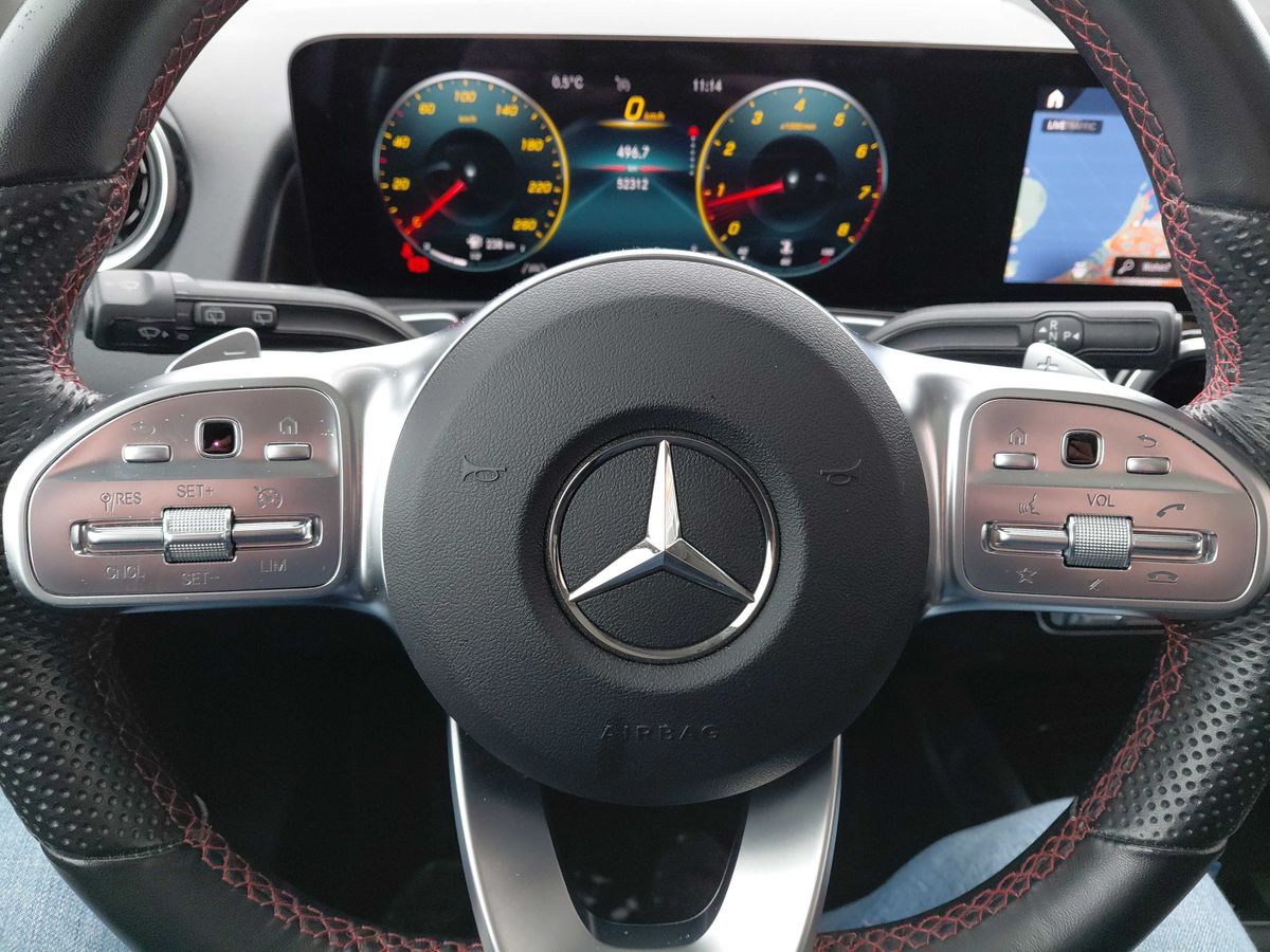 Mercedes-Benz GLB-Klasse 2022 — photo 32