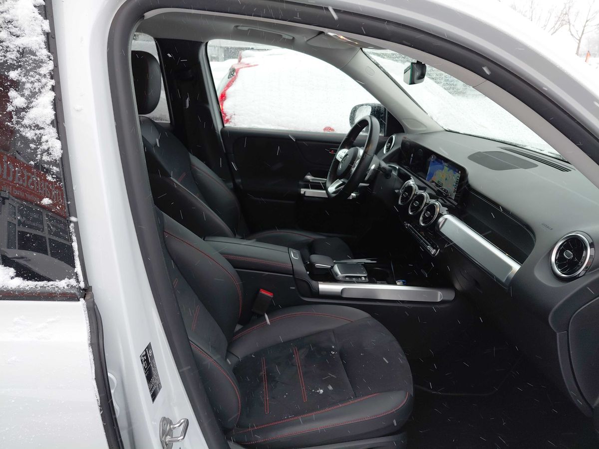 Mercedes-Benz GLB-Klasse 2022 — photo 11