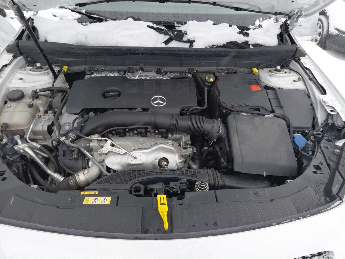 Mercedes-Benz GLB-Klasse 2022 — photo 9