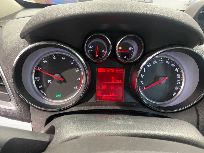 Opel Mokka 1.4 Turbo Edition ecoFlex — zdjęcie 13