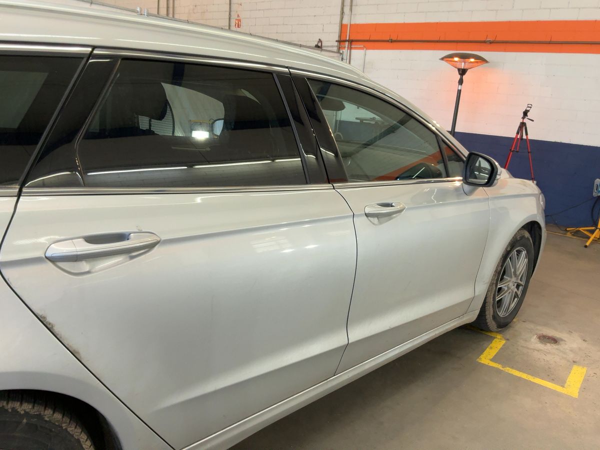 Ford Mondeo 2020 — photo 11