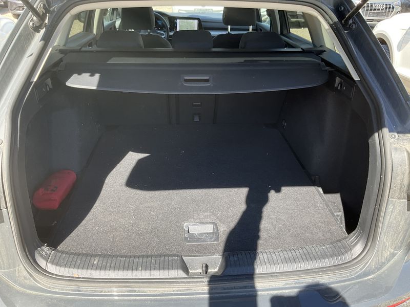 Volkswagen Golf VIII 1.5 TSI ACT Move — zdjęcie 9