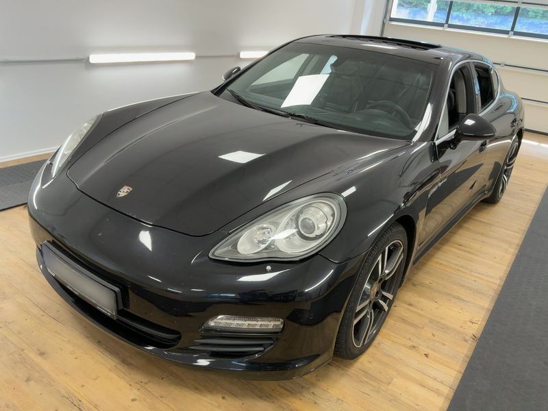 Porsche Panamera S Hybrid