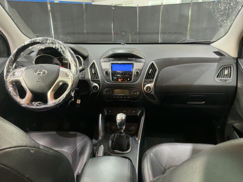 Hyundai ix35 2.0 CRDi Premium AWD — zdjęcie 12