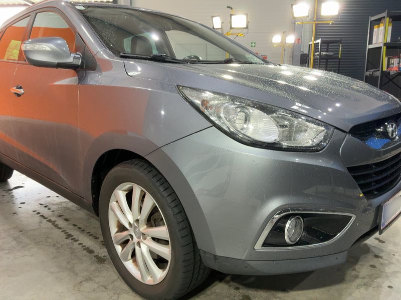 Hyundai ix35 2.0 CRDi Premium AWD — zdjęcie 8