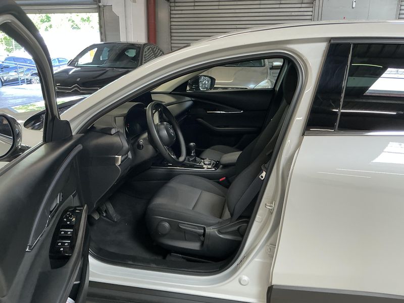 Mazda CX-30 2.0 e-Skyactiv-X Mild-Hybrid Homura 2WD — zdjęcie 11