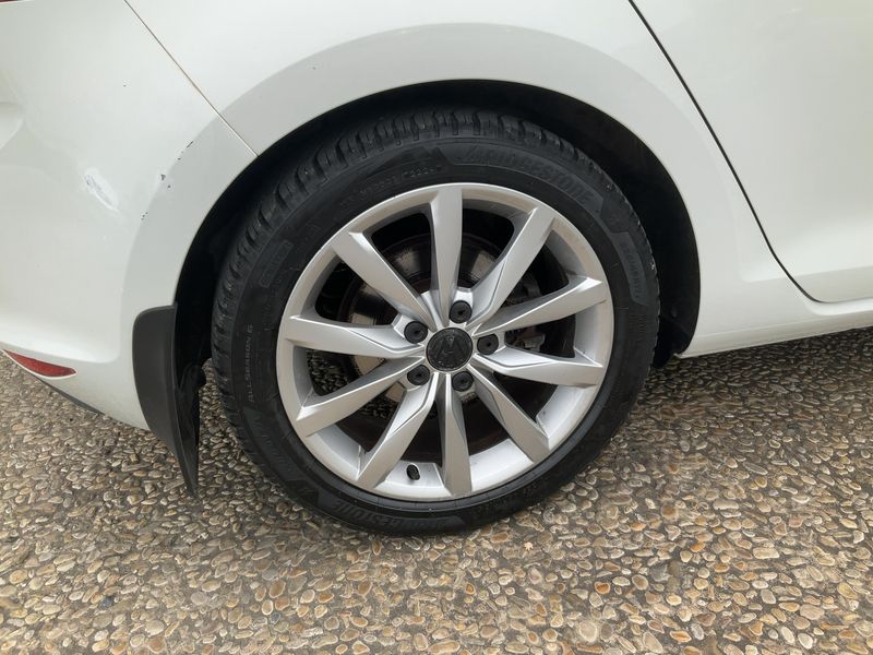 Volkswagen Golf VII 2.0 TDI Highline BlueMotion Tech 2013 – снимка 9