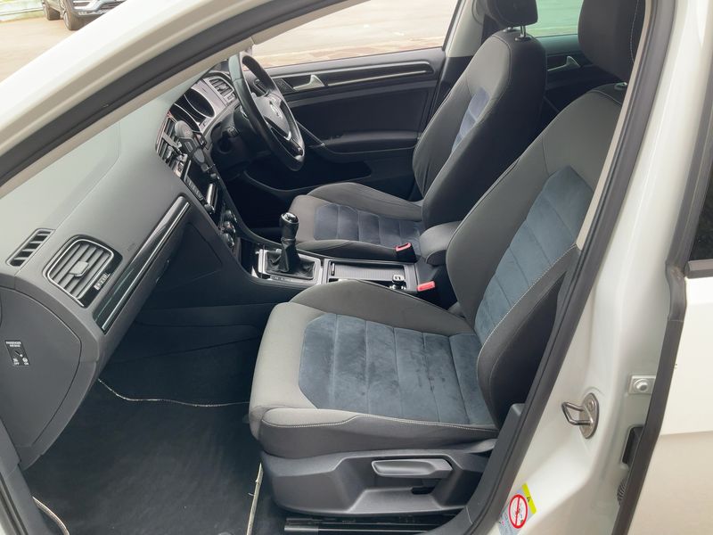 Volkswagen Golf VII 2.0 TDI Highline BlueMotion Tech 2013 – снимка 16