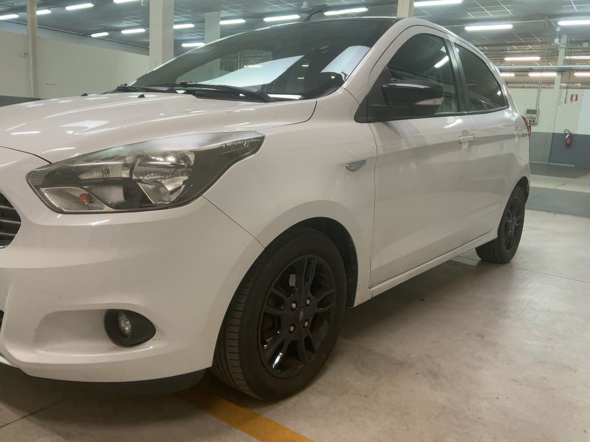 Ford Ka+ 1.2 Ti-VCT Black & White