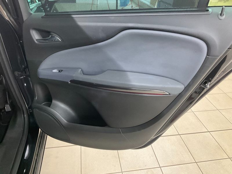 Opel Zafira Tourer 2.0 CDTI Innovation 2013 – снимка 32