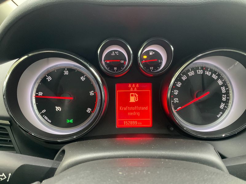 Opel Zafira Tourer 2.0 CDTI Innovation 2013 – снимка 19
