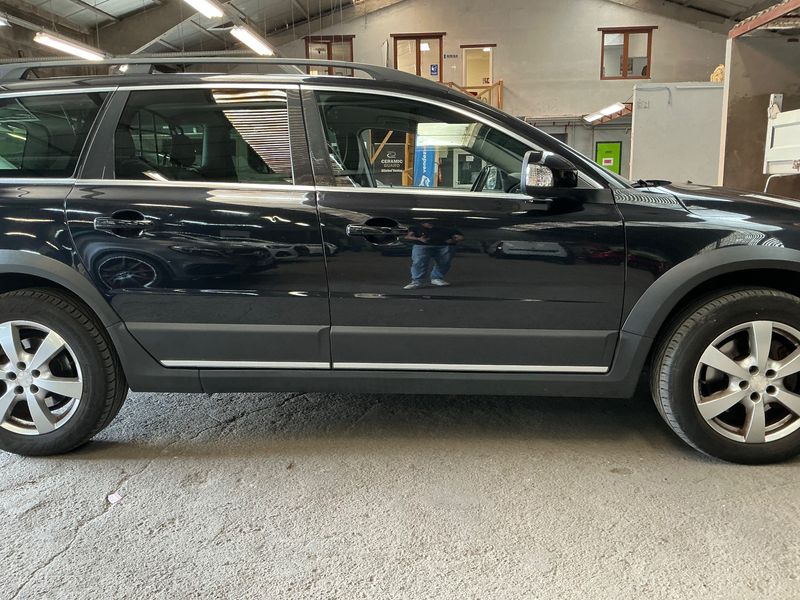 Volvo XC70 2.4 D4 Momentum AWD — zdjęcie 7