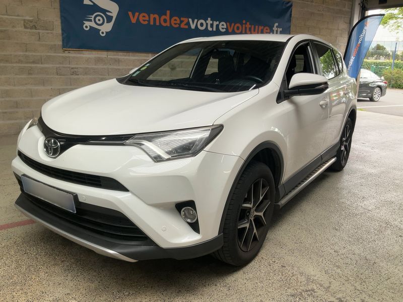 RAV 4 2.0 D-4D Design