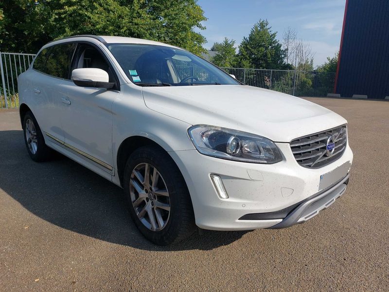 Volvo XC60 2.0 D3 Summum 2016 – снимка 6
