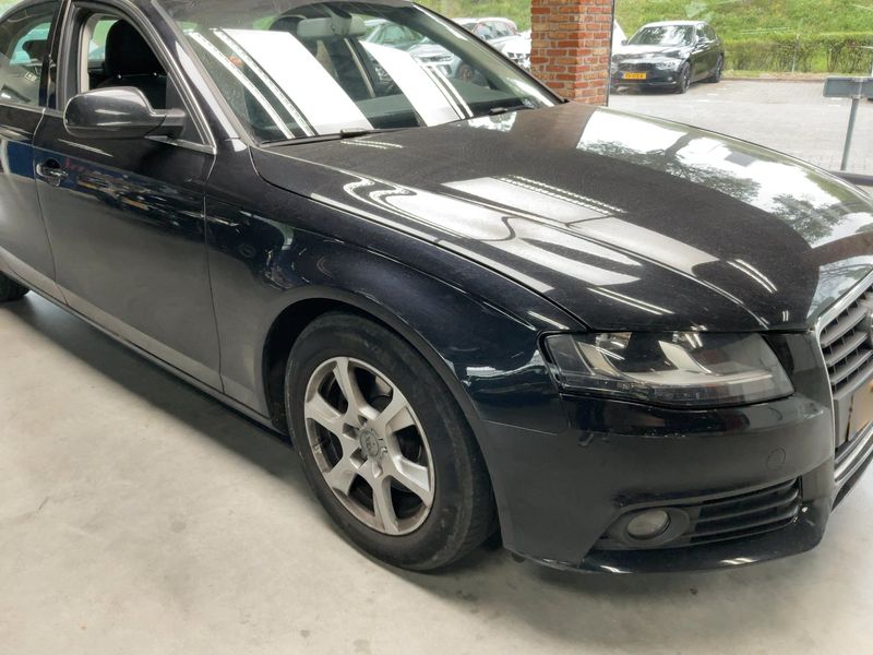Audi A4 2.0 TDIe Attraction 2011 – снимка 12