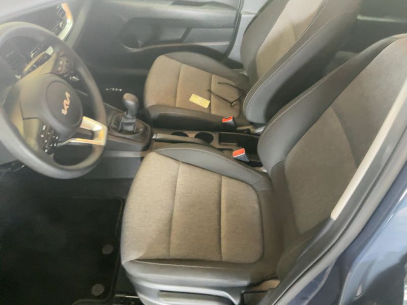 Kia Stonic 1.0 TGDI Spirit — zdjęcie 11