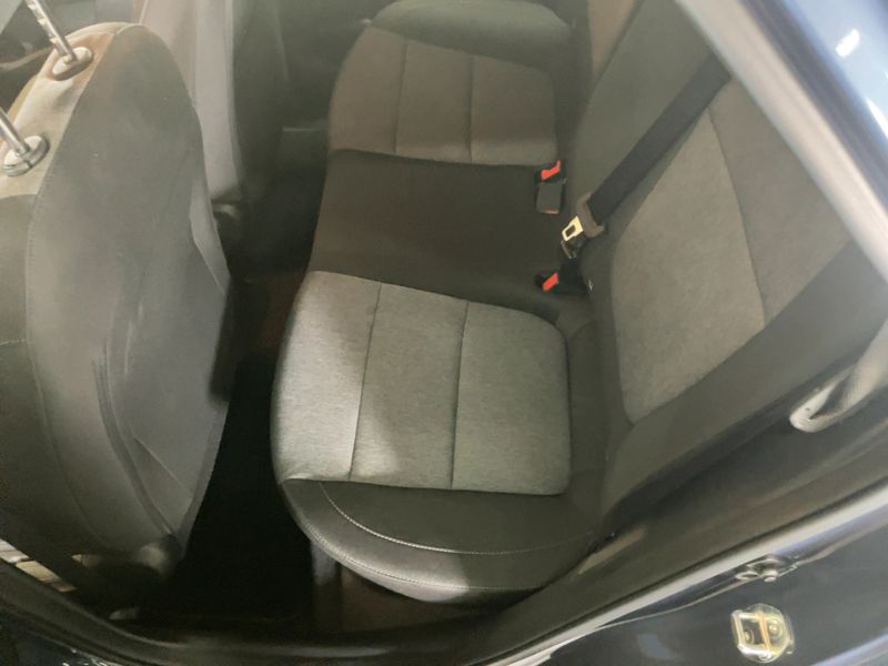 Kia Stonic 1.0 TGDI Spirit — zdjęcie 14
