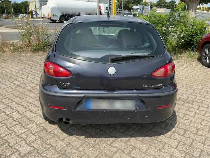 Alfa Romeo Alfa 147 1.6 T.Spark Distinctive — zdjęcie 5