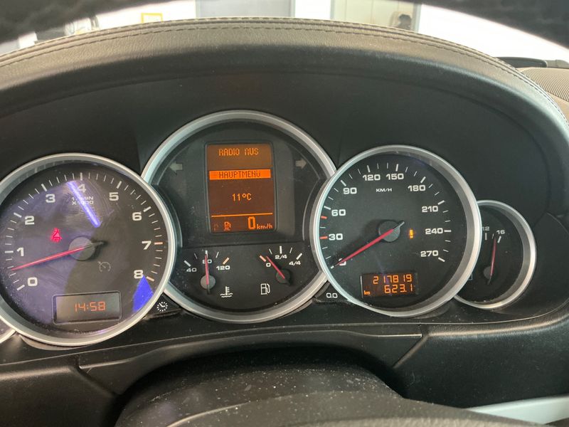 Porsche Cayenne S — zdjęcie 13