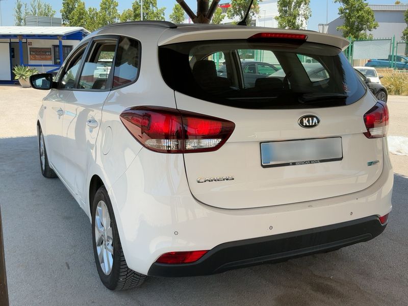Kia Carens 1.7 CRDi Concept — zdjęcie 3