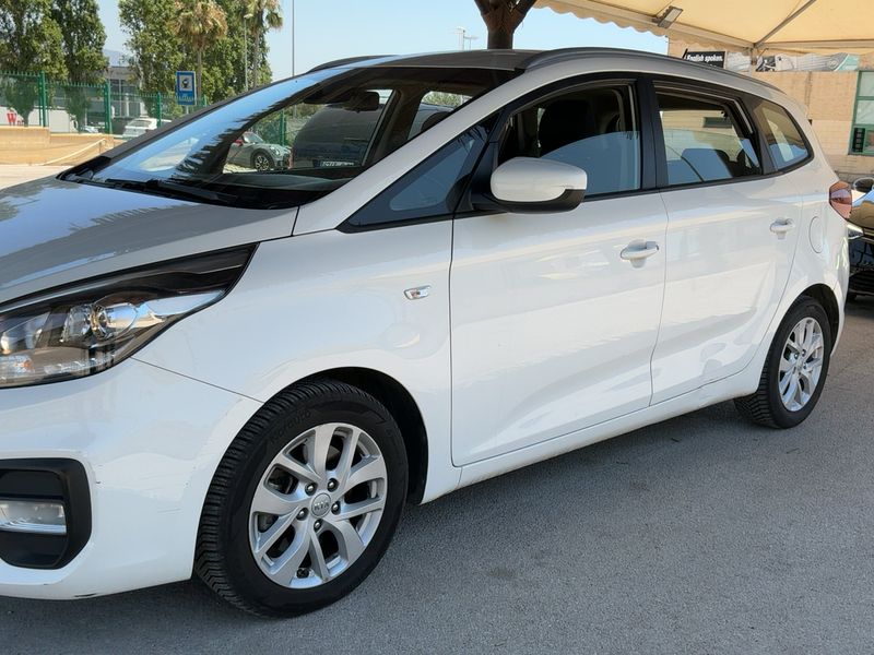 Kia Carens 1.7 CRDi Concept — zdjęcie 2