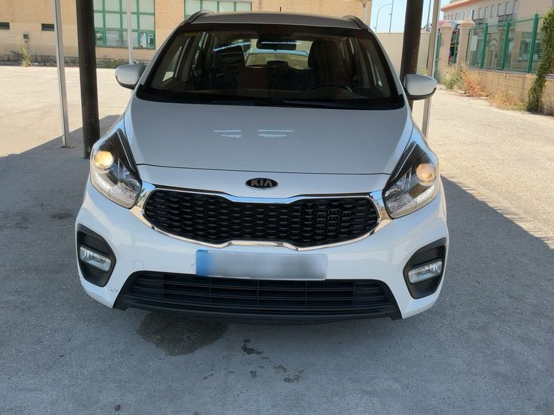 Kia Carens 1.7 CRDi Concept — zdjęcie 9
