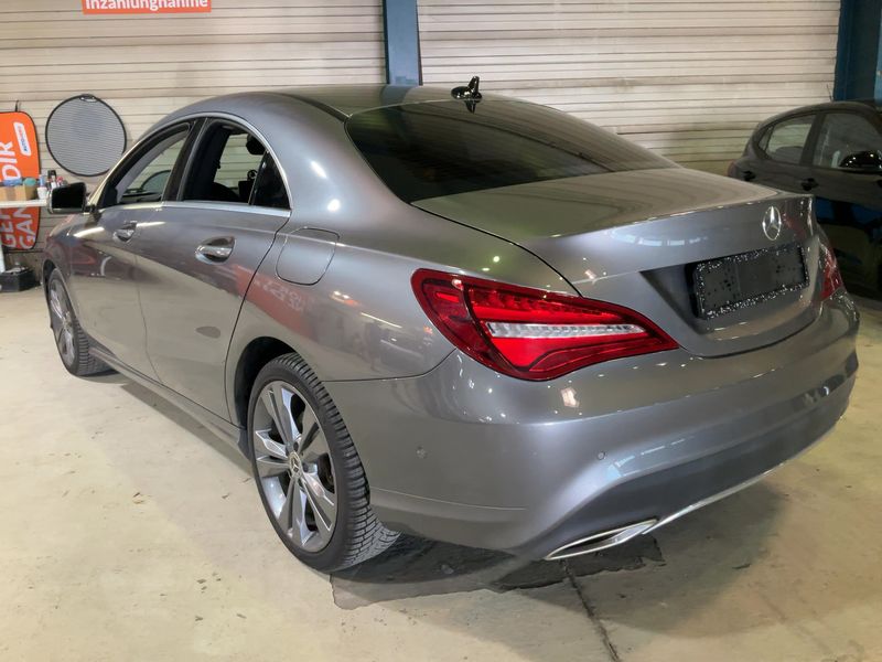 Mercedes-Benz CLA-Klasse CLA 180 Urban — zdjęcie 3