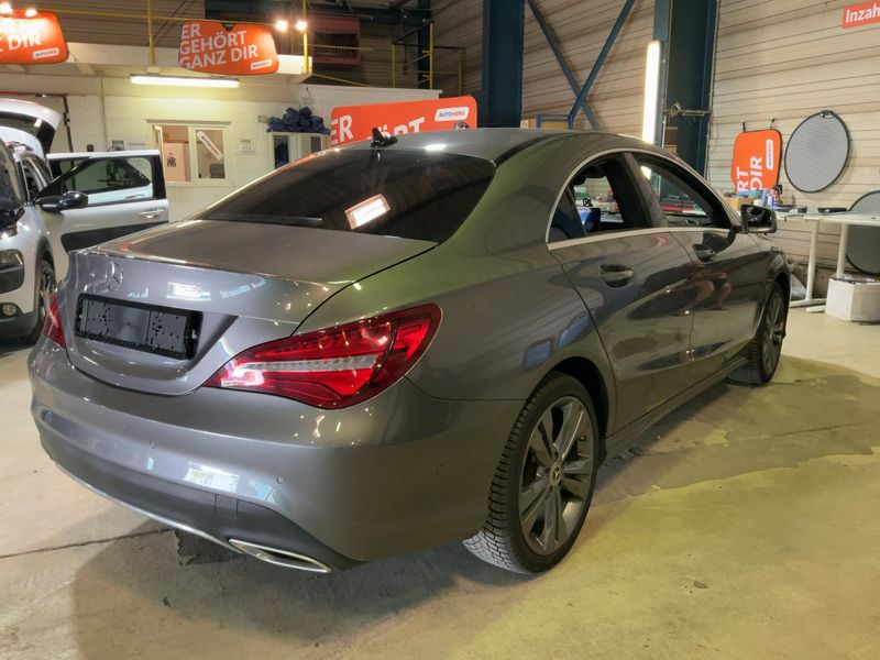 Mercedes-Benz CLA-Klasse CLA 180 Urban — zdjęcie 6