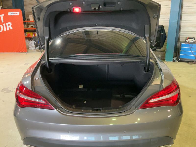 Mercedes-Benz CLA-Klasse CLA 180 Urban — zdjęcie 10