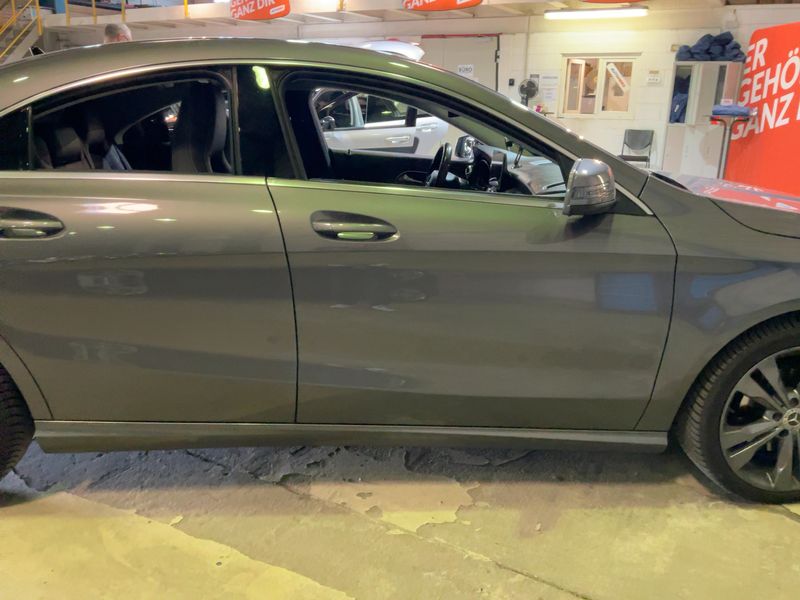 Mercedes-Benz CLA-Klasse CLA 180 Urban — zdjęcie 7