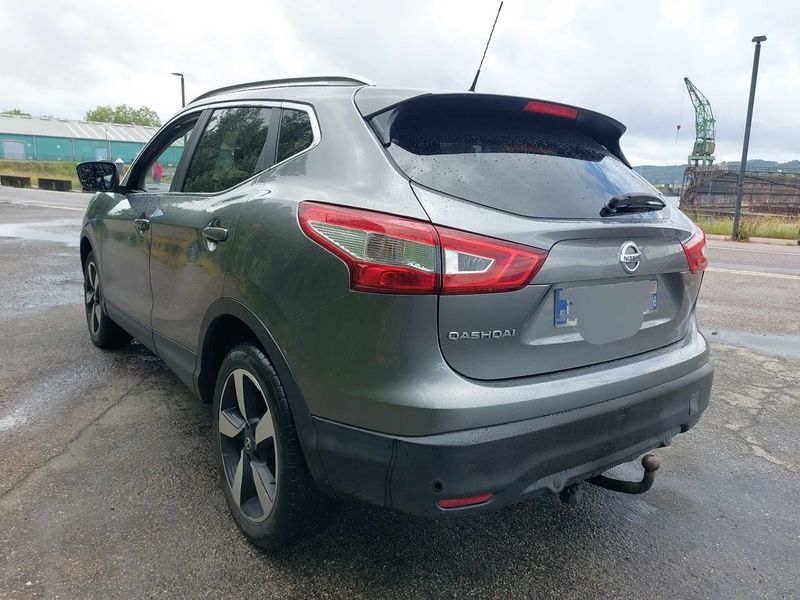 Nissan Qashqai 1.2 N-Connecta — zdjęcie 3