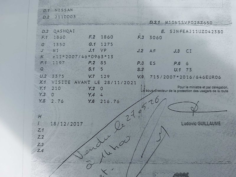 Nissan Qashqai 1.2 N-Connecta — zdjęcie 15