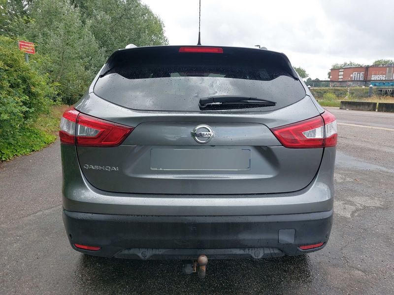 Nissan Qashqai 1.2 N-Connecta — zdjęcie 4