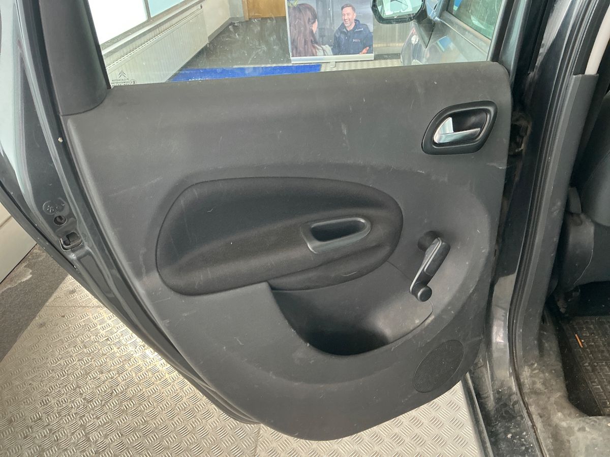 Citroen C3 2016 — photo 37