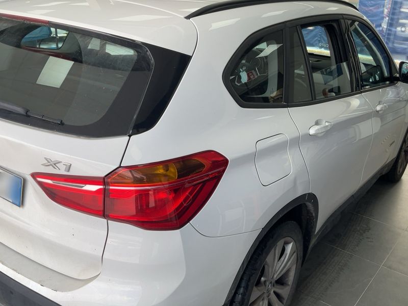 BMW X1 sDrive 16d Advantage — zdjęcie 6