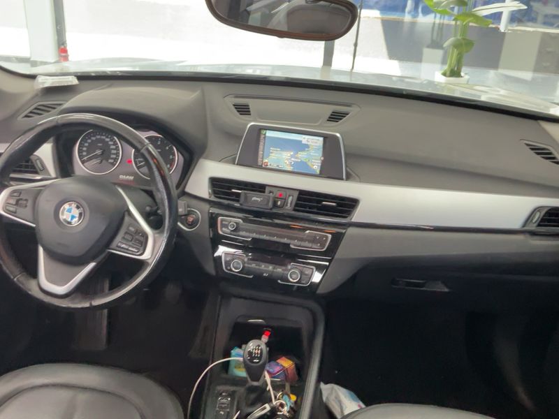 BMW X1 sDrive 16d Advantage — zdjęcie 12