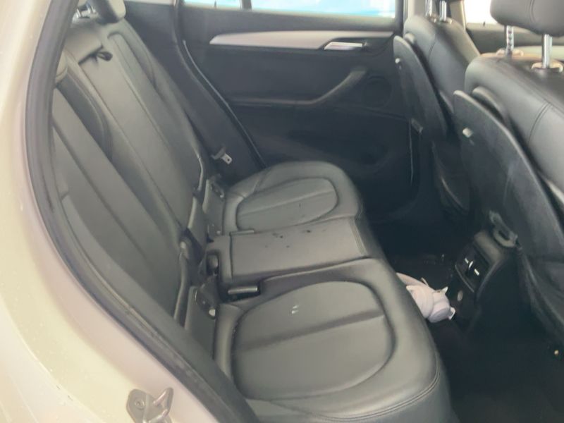 BMW X1 sDrive 16d Advantage — zdjęcie 14