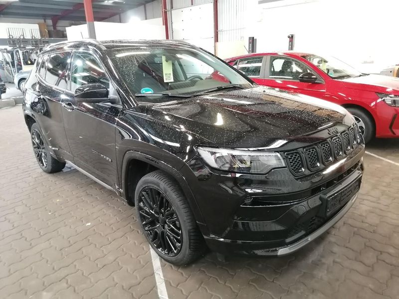 Jeep Compass 1.5 GSE T4 e-Hybrid RED FWD — zdjęcie 4