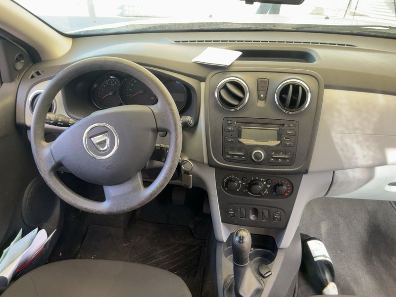 Dacia Sandero 1.2 Ambiance — zdjęcie 12