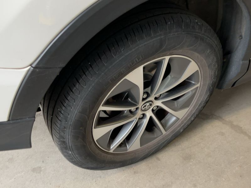 Toyota RAV 4 2.5 Hybrid Comfort 2018 – снимка 9