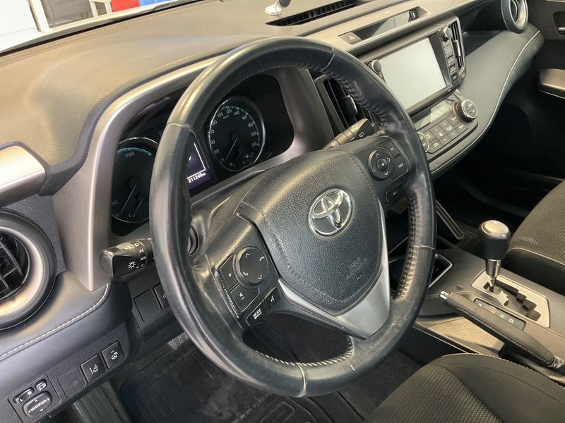 Toyota RAV 4 2.5 Hybrid Comfort 2018 – снимка 23