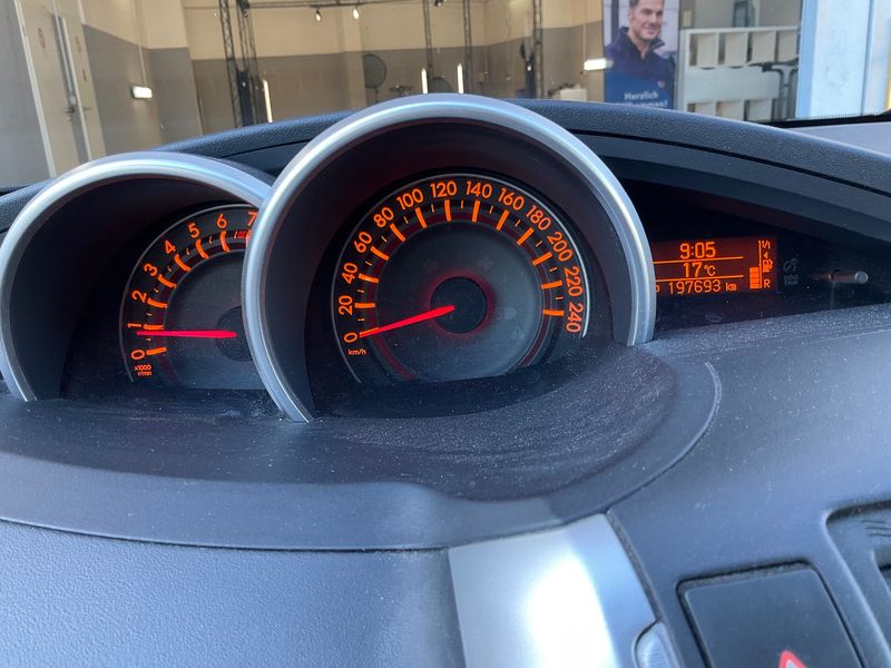 Toyota Verso 1.8 Executive — zdjęcie 13