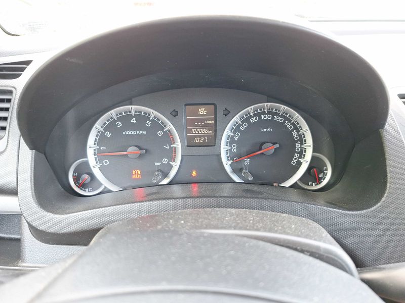 Suzuki Swift 1.2 GL — zdjęcie 12