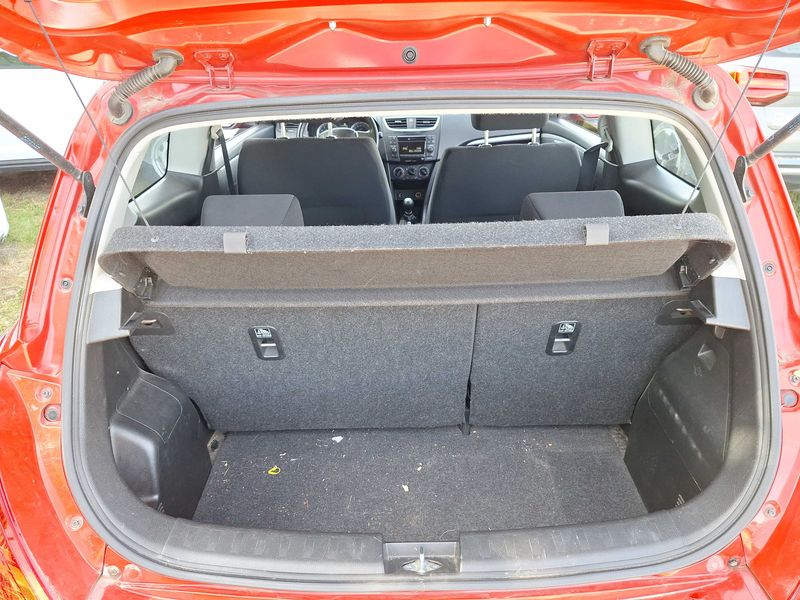 Suzuki Swift 1.2 GL — zdjęcie 9